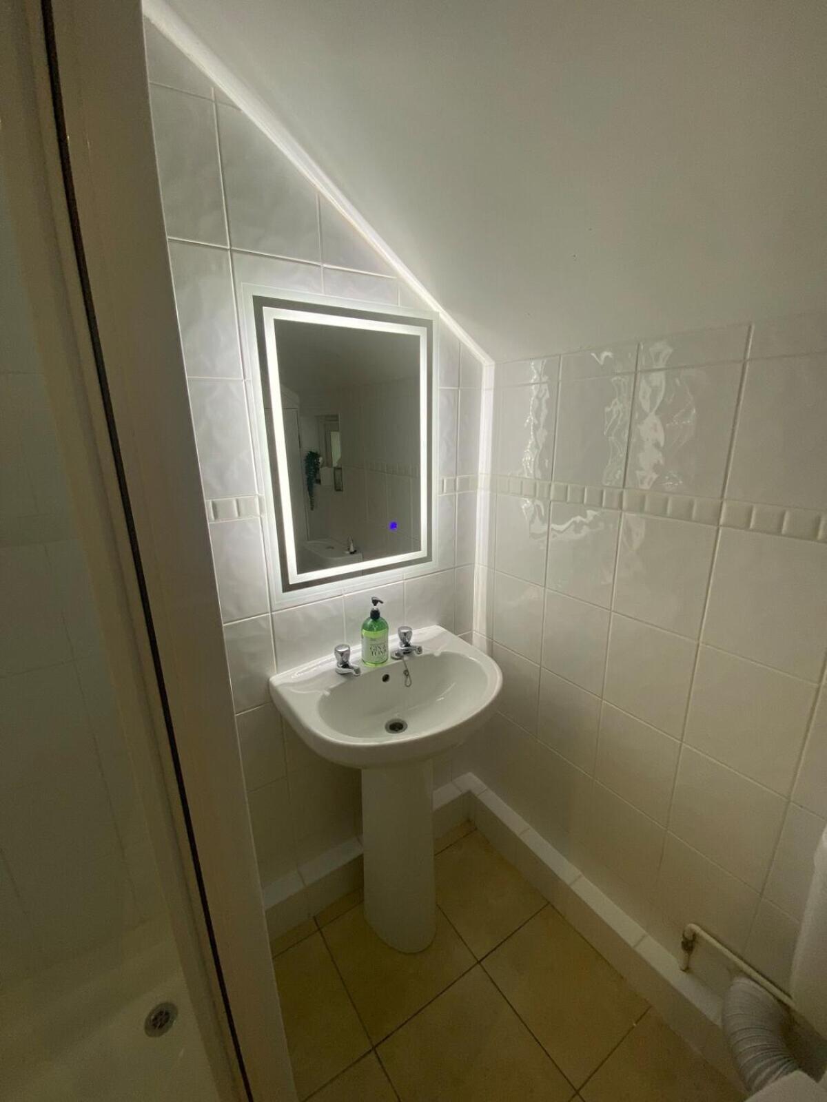 Private Entry Guesthouse Hideaway Hordle Ngoại thất bức ảnh